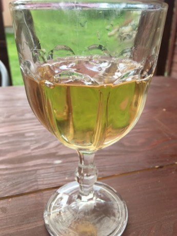 rabarberi-maasikavein